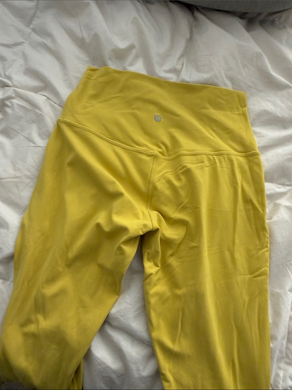 Mustard yellow Lululemon Cropped Leggings size 8